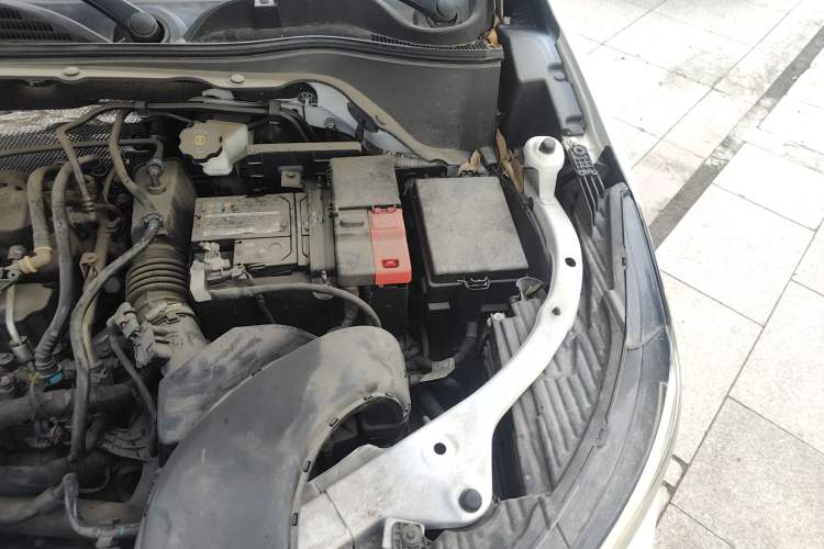 Used Buick Encore 2020 20T CVT Elite Edition Engine Bay Left