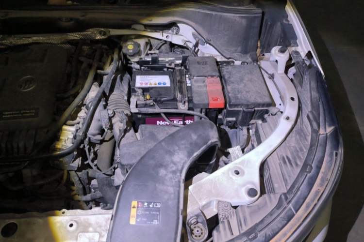 Used Buick Encore 2020 15T Automatic Trend Edition Engine Bay Left