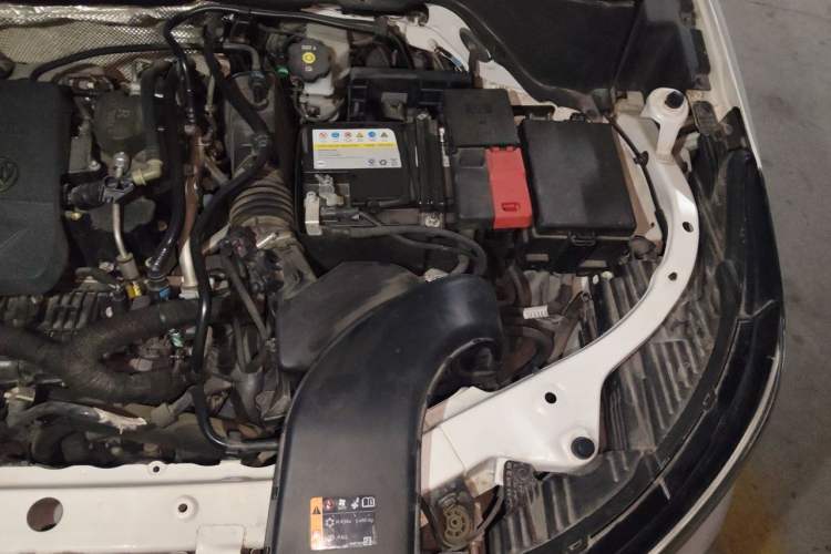 Used Buick Encore 2020 20T CVT Elite Edition Engine Bay Left