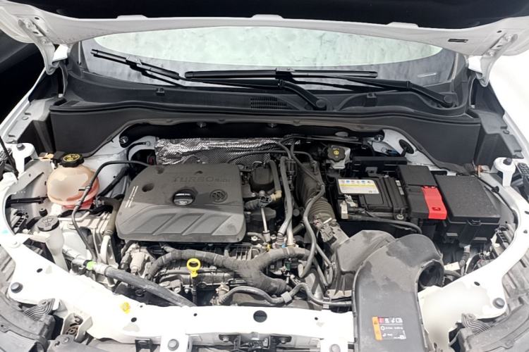Used Buick Encore 2020 20T CVT Luxury Edition Engine Bay