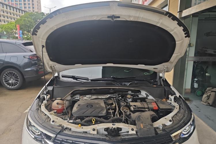 Used Buick Encore 2020 20T CVT Luxury Edition Engine Bay