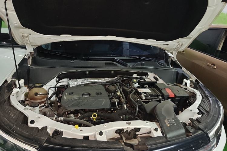 Used Buick Encore 2020 20T CVT Elite Edition Engine Bay