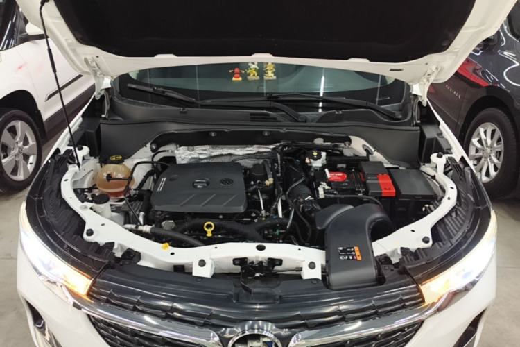 Used Buick Encore 2020 20T CVT Elite Edition Engine Bay