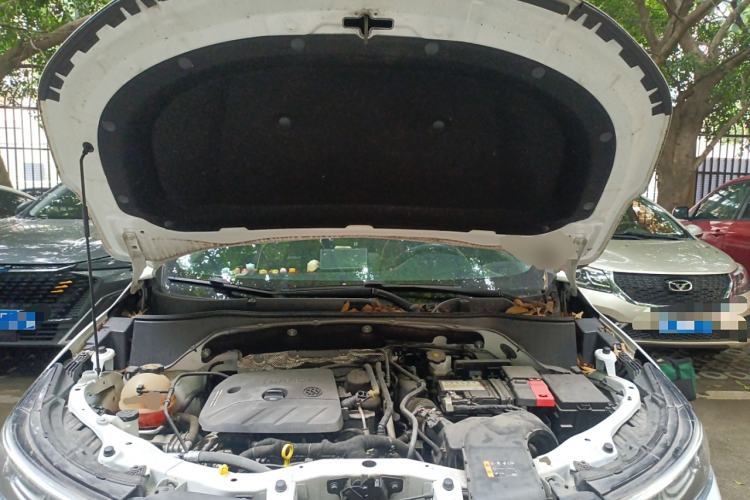 Used Buick Encore 2020 20T CVT Luxury Edition Engine Bay