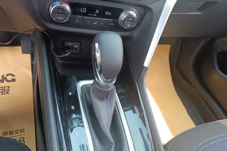 Used Buick Encore 2020 20T CVT Elite Edition Gear Lever