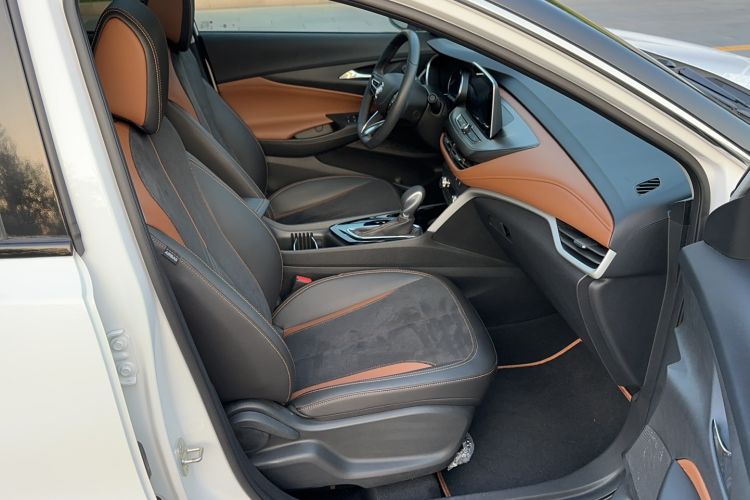 Used Buick Encore 2020 20T CVT Luxury Edition Interior 1