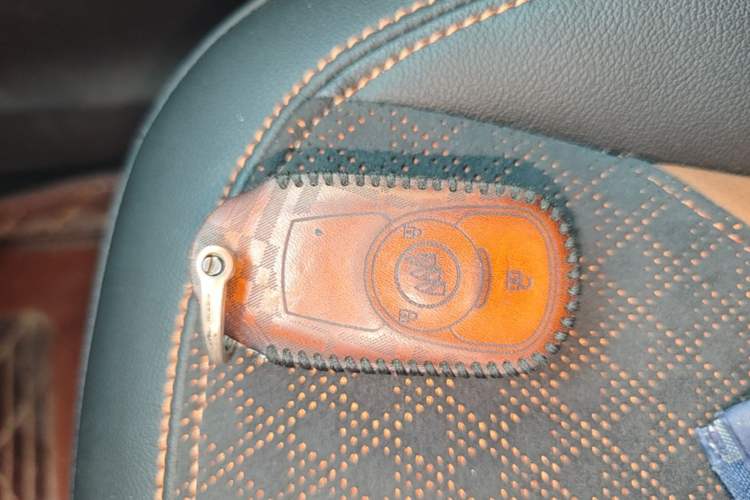 Used Buick Encore 2020 20T CVT Luxury Edition Interior 1