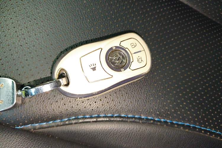 Used Buick Encore 2020 20T CVT Elite Edition Interior 1