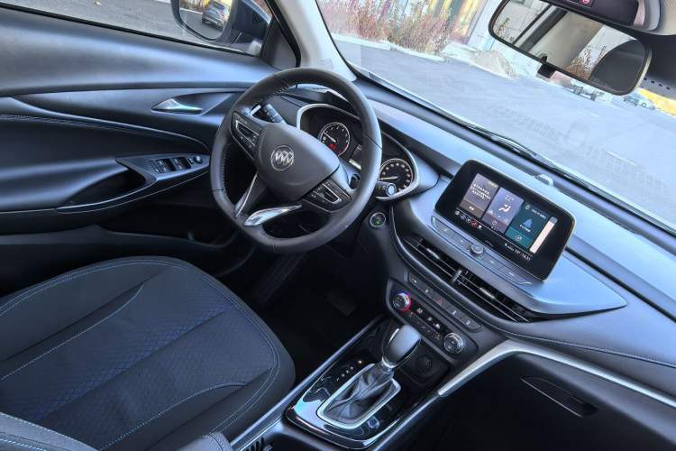 Used Buick Encore 2020 20T CVT Elite Edition Interior 3
