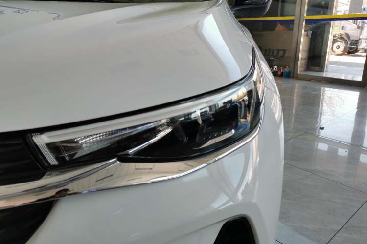 Used Buick Encore 2020 20T CVT Elite Edition Left Front Headlight