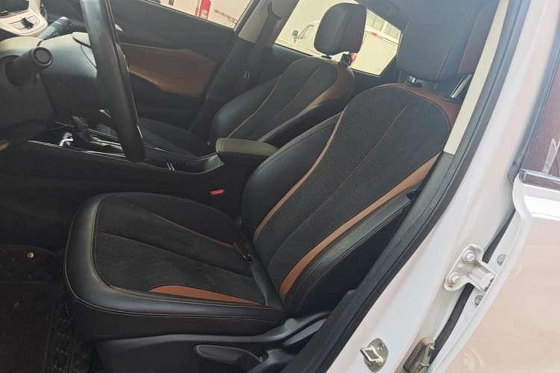 Used Buick Encore 2020 20T CVT Luxury Edition Left Front Seat