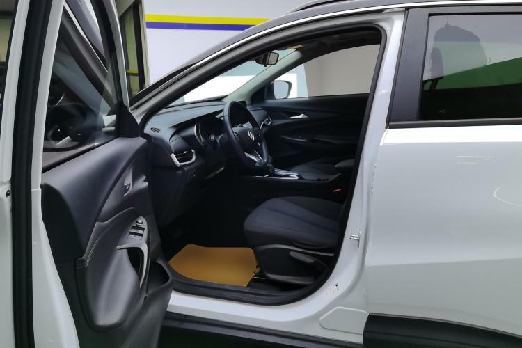 Used Buick Encore 2020 20T CVT Elite Edition Left Front Seat