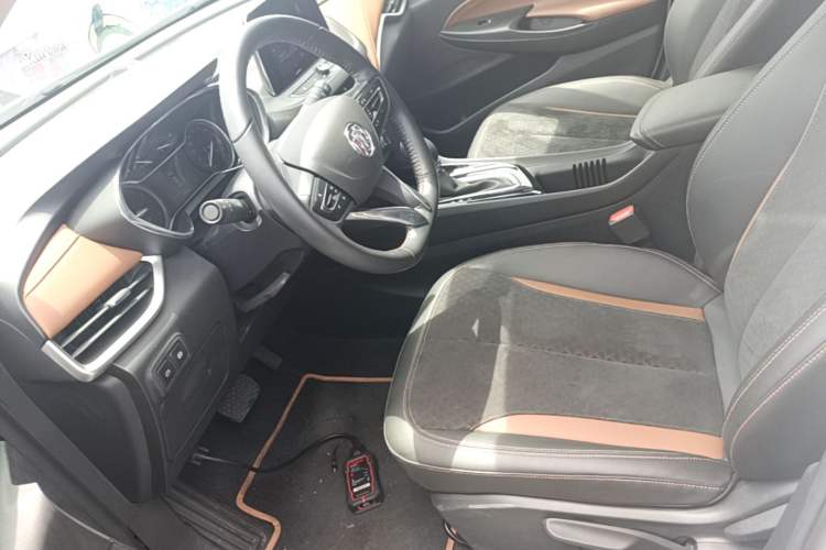 Used Buick Encore 2020 20T CVT Luxury Edition Left Front Seat