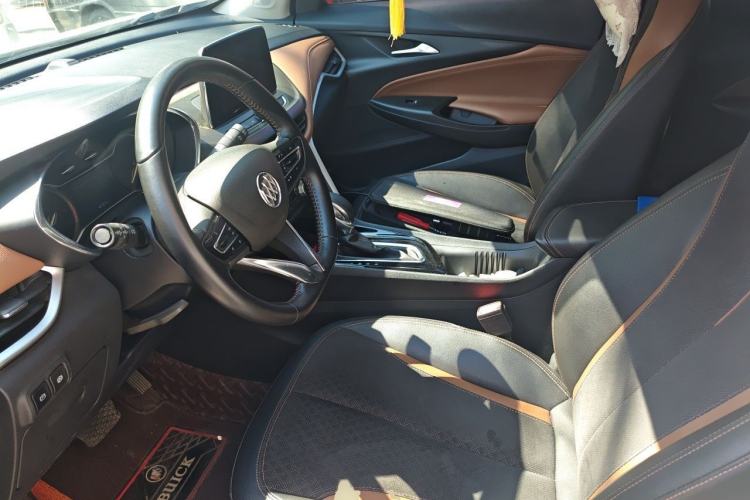 Used Buick Encore 2020 20T CVT Luxury Edition Left Front Seat