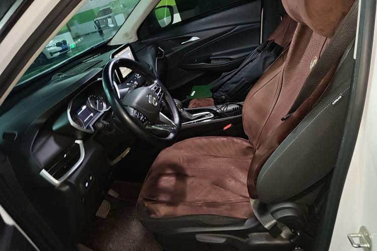 Used Buick Encore 2020 20T CVT Elite Edition Left Front Seat