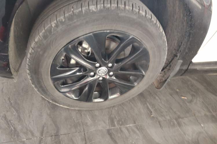 Used Buick Encore 2020 20T CVT Luxury Edition Left Front Wheel Hub