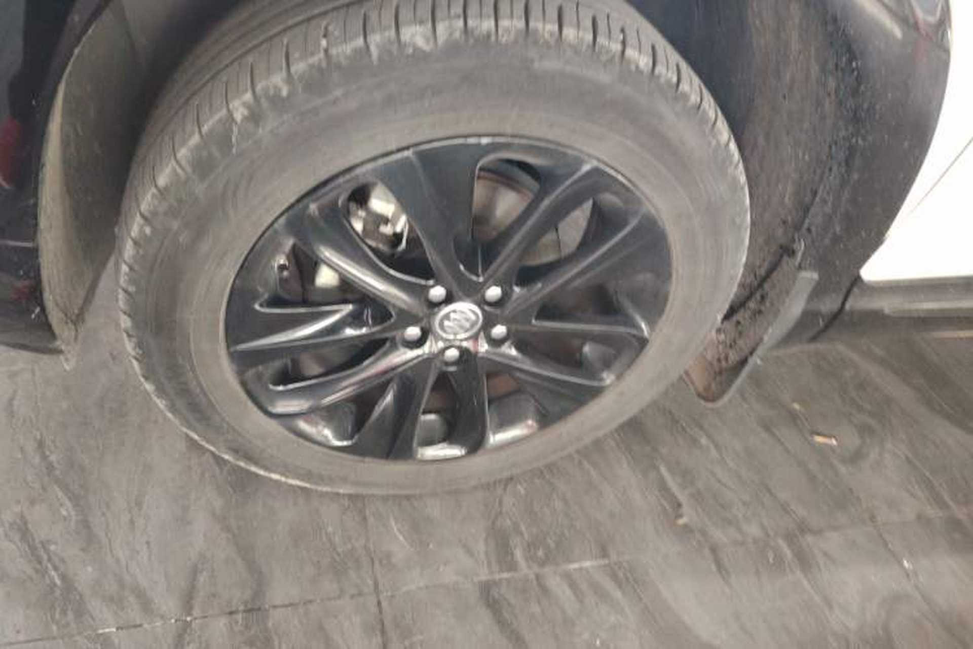 Used Buick Encore 2020 20T CVT Luxury Edition Left Front Wheel Hub