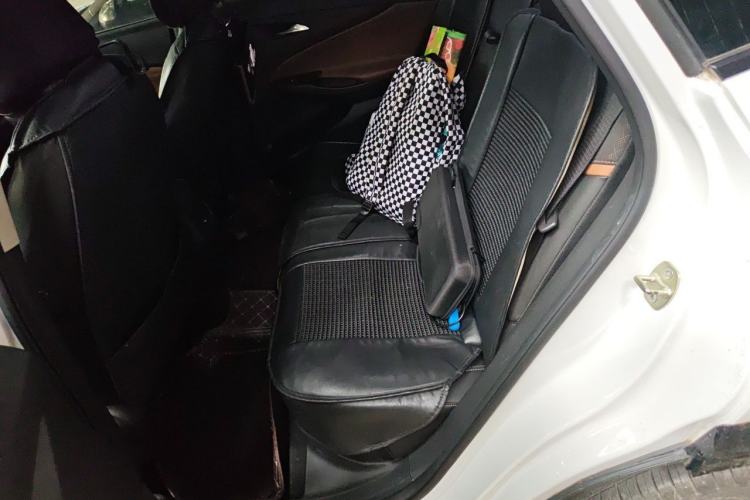 Used Buick Encore 2020 20T CVT Luxury Edition Left Rear Seat