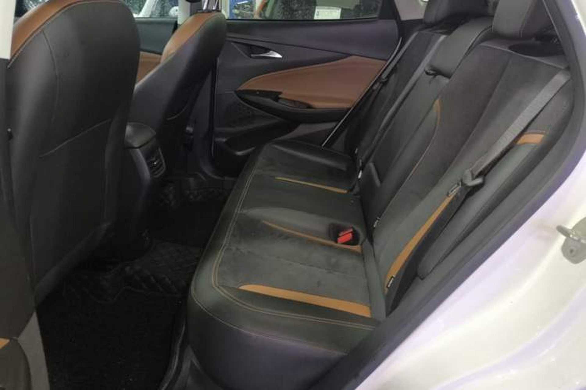 Used Buick Encore 2020 20T CVT Luxury Edition Left Rear Seat