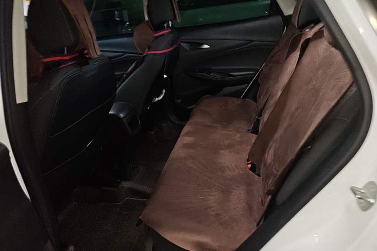 Used Buick Encore 2020 20T CVT Elite Edition Left Rear Seat