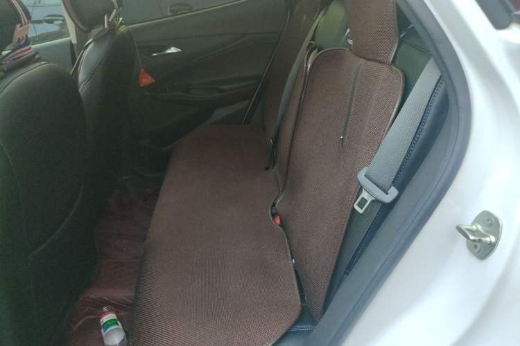 Used Buick Encore 2020 20T CVT Elite Edition Left Rear Seat