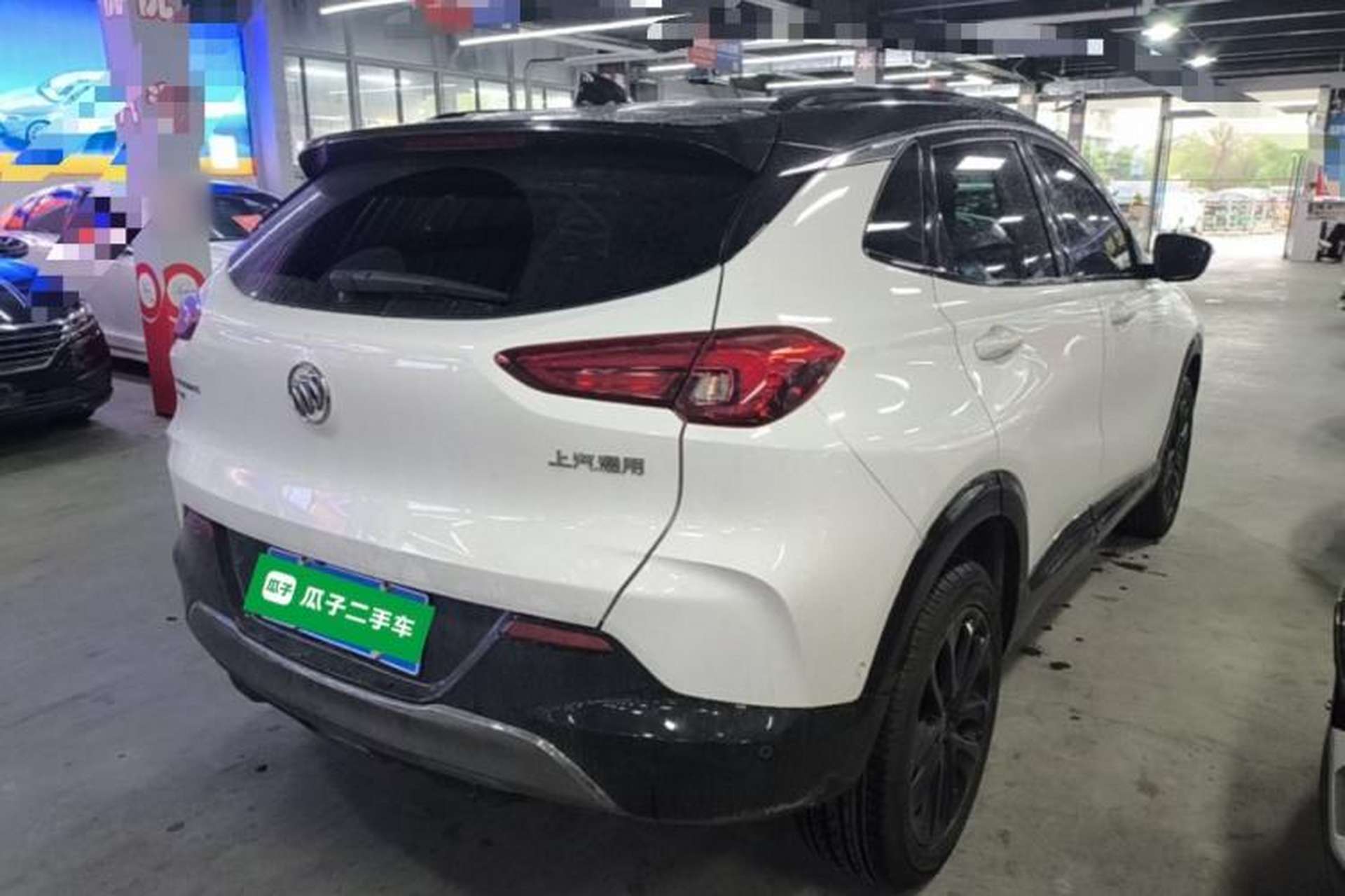 Used Buick Encore 2020 20T CVT Luxury Edition Rear Right 45 Deg