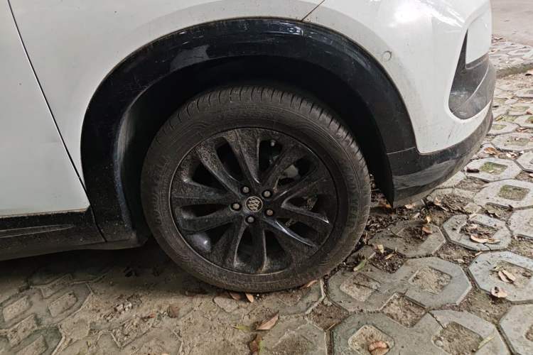 Used Buick Encore 2020 20T CVT Luxury Edition Right Front Wheel Hub