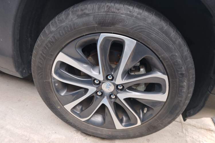 Used Buick Encore 2020 20T CVT Elite Edition Right Front Wheel Hub