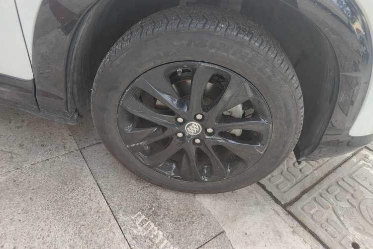 Used Buick Encore 2020 20T CVT Elite Edition Right Front Wheel Hub