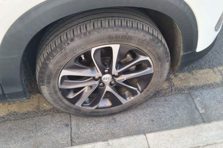 Used Buick Encore 2020 20T CVT Elite Edition Right Front Wheel Hub