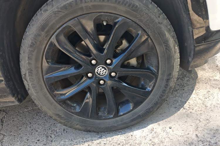 Used Buick Encore 2020 20T CVT Luxury Edition Right Front Wheel Hub