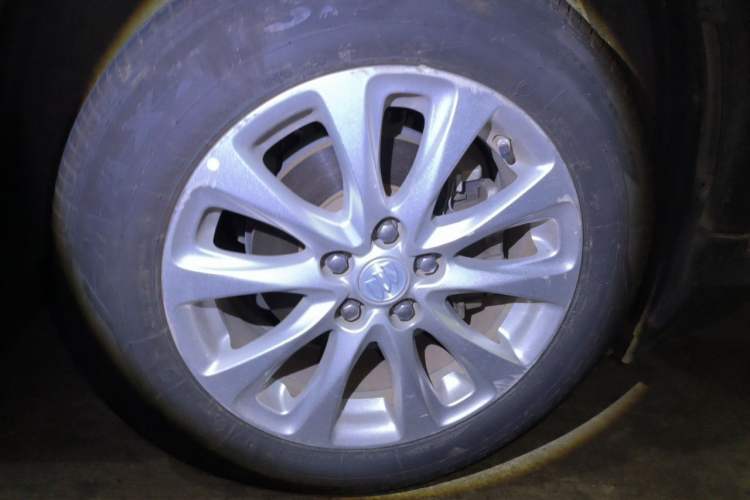 Used Buick Encore 2020 15T Automatic Trend Edition Right Front Wheel Hub