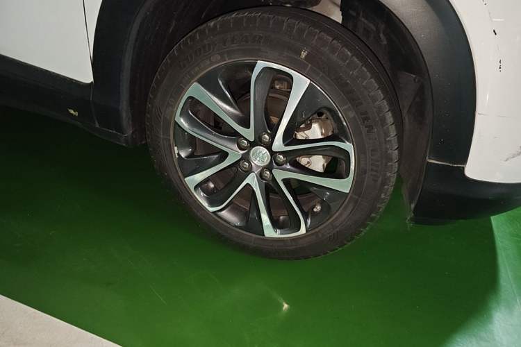 Used Buick Encore 2020 20T CVT Elite Edition Right Front Wheel Hub