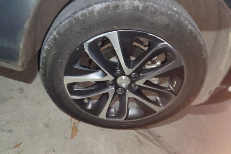 Used Buick Encore 2020 20T CVT Elite Edition Right Front Wheel Hub