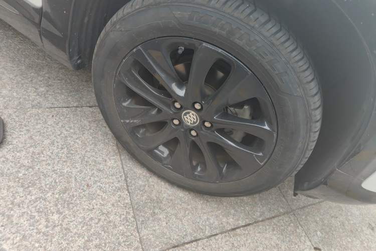 Used Buick Encore 2020 20T CVT Elite Edition Right Front Wheel Hub