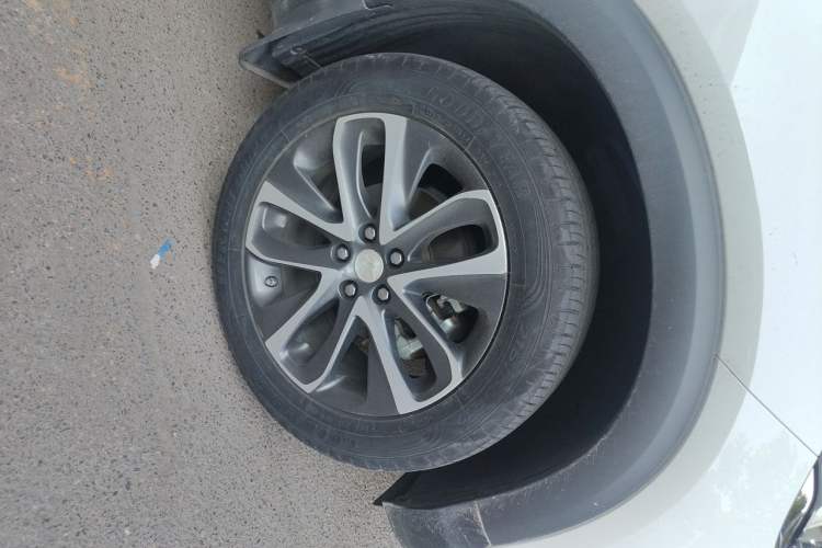Used Buick Encore 2020 20T CVT Elite Edition Right Front Wheel Hub