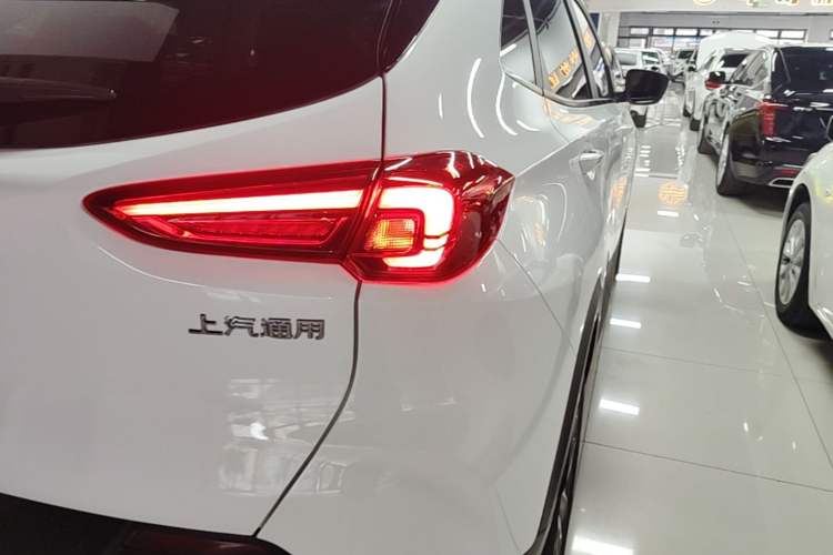 Used Buick Encore 2020 20T CVT Elite Edition Right Rear Taillight