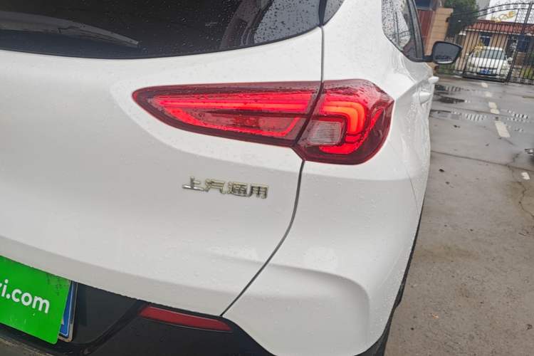 Used Buick Encore 2020 20T CVT Luxury Edition Right Rear Taillight