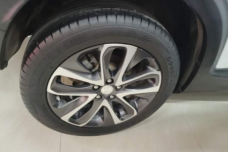 Used Buick Encore 2020 20T CVT Elite Edition Right Rear Wheel Hub