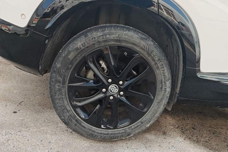 Used Buick Encore 2020 20T CVT Luxury Edition Right Rear Wheel Hub