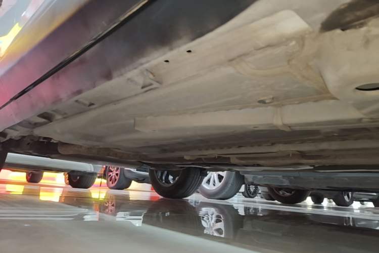 Used Buick Encore 2020 20T CVT Elite Edition Right Side Sill