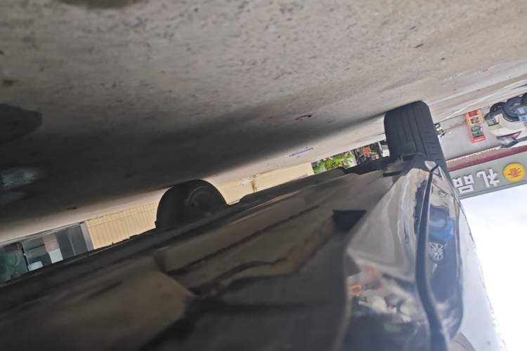 Used Buick Encore 2020 20T CVT Luxury Edition Right Side Sill