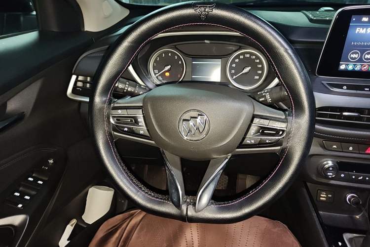 Used Buick Encore 2020 20T CVT Elite Edition Steering Wheel