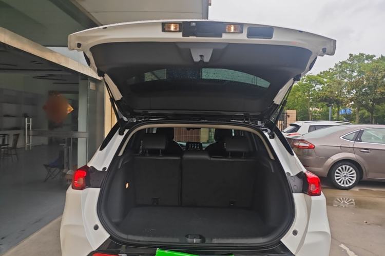 Used Buick Encore 2020 20T CVT Luxury Edition Trunk