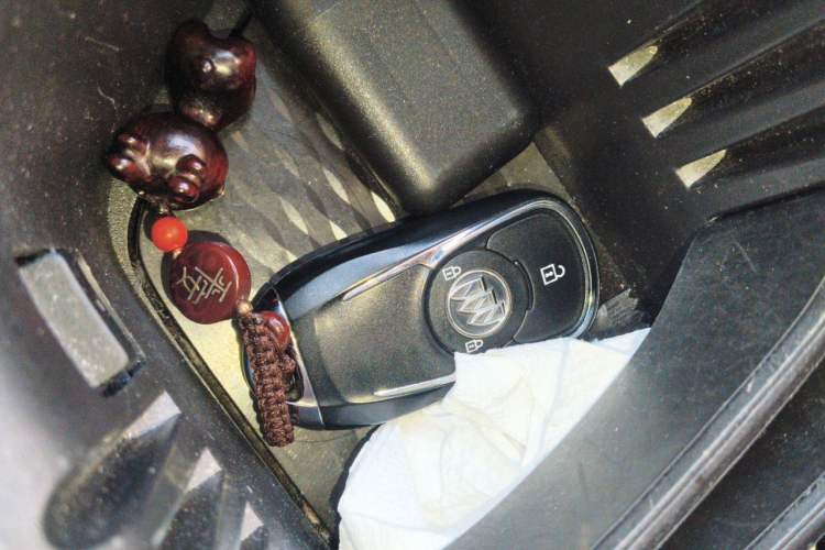Used Buick Encore 2020 20T CVT Elite Edition Vehicle Key