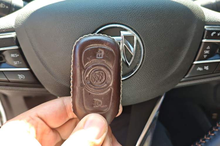 Used Buick Encore 2020 20T CVT Luxury Edition Vehicle Key