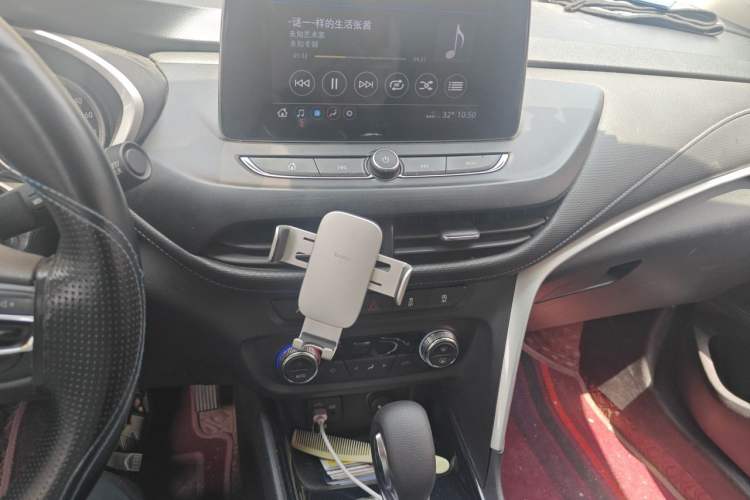 Used Buick Encore 2020 20T CVT Elite Edition Audio And AC Panel
