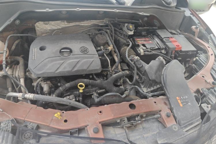 Used Buick Encore 2020 20T CVT Elite Edition Engine Bay