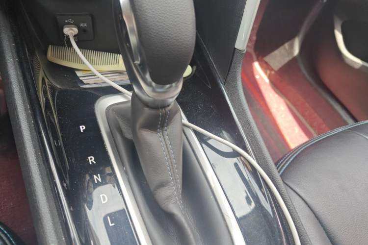 Used Buick Encore 2020 20T CVT Elite Edition Gear Lever