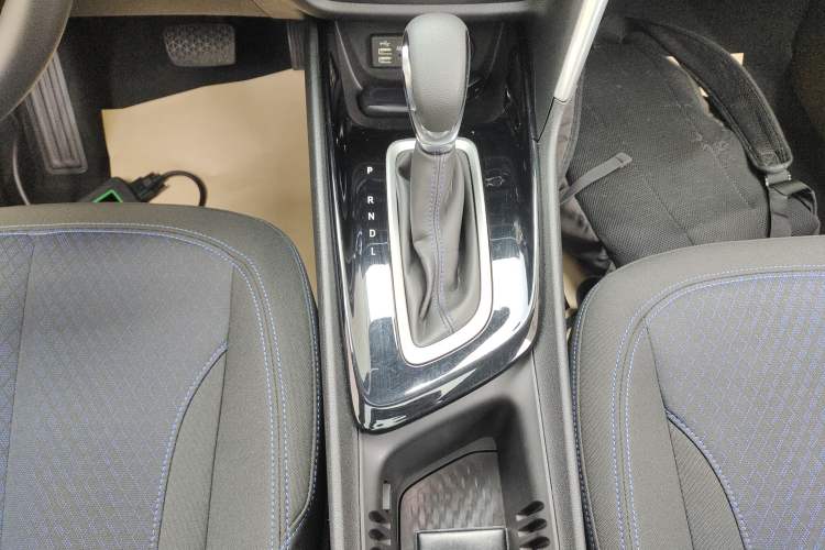 Used Buick Encore 2020 20T CVT Elite Edition Gear Lever